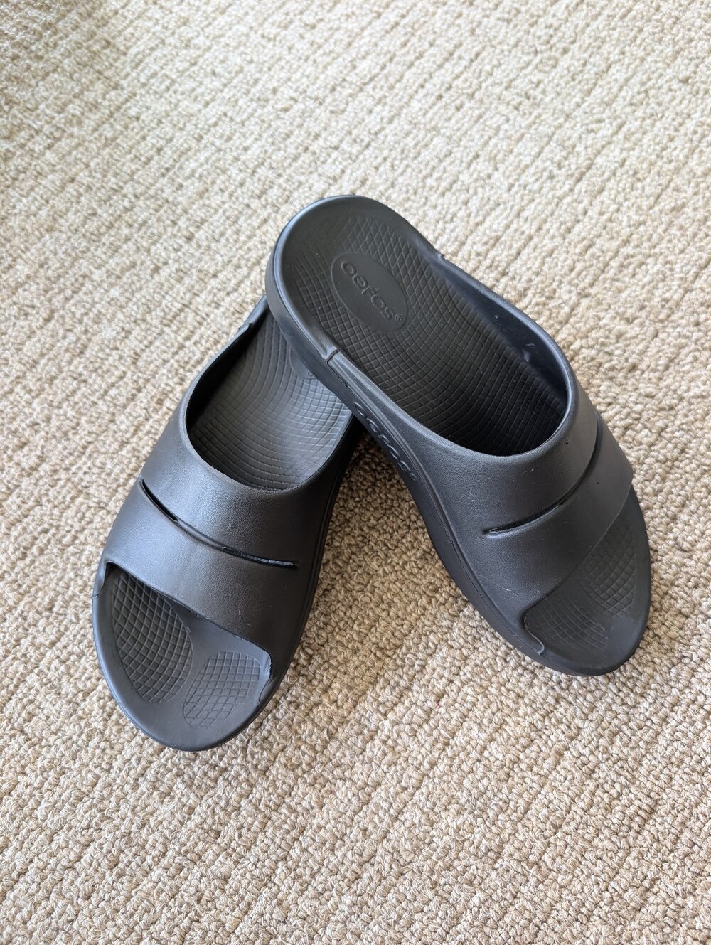 Women's Oofos Slides Size 9